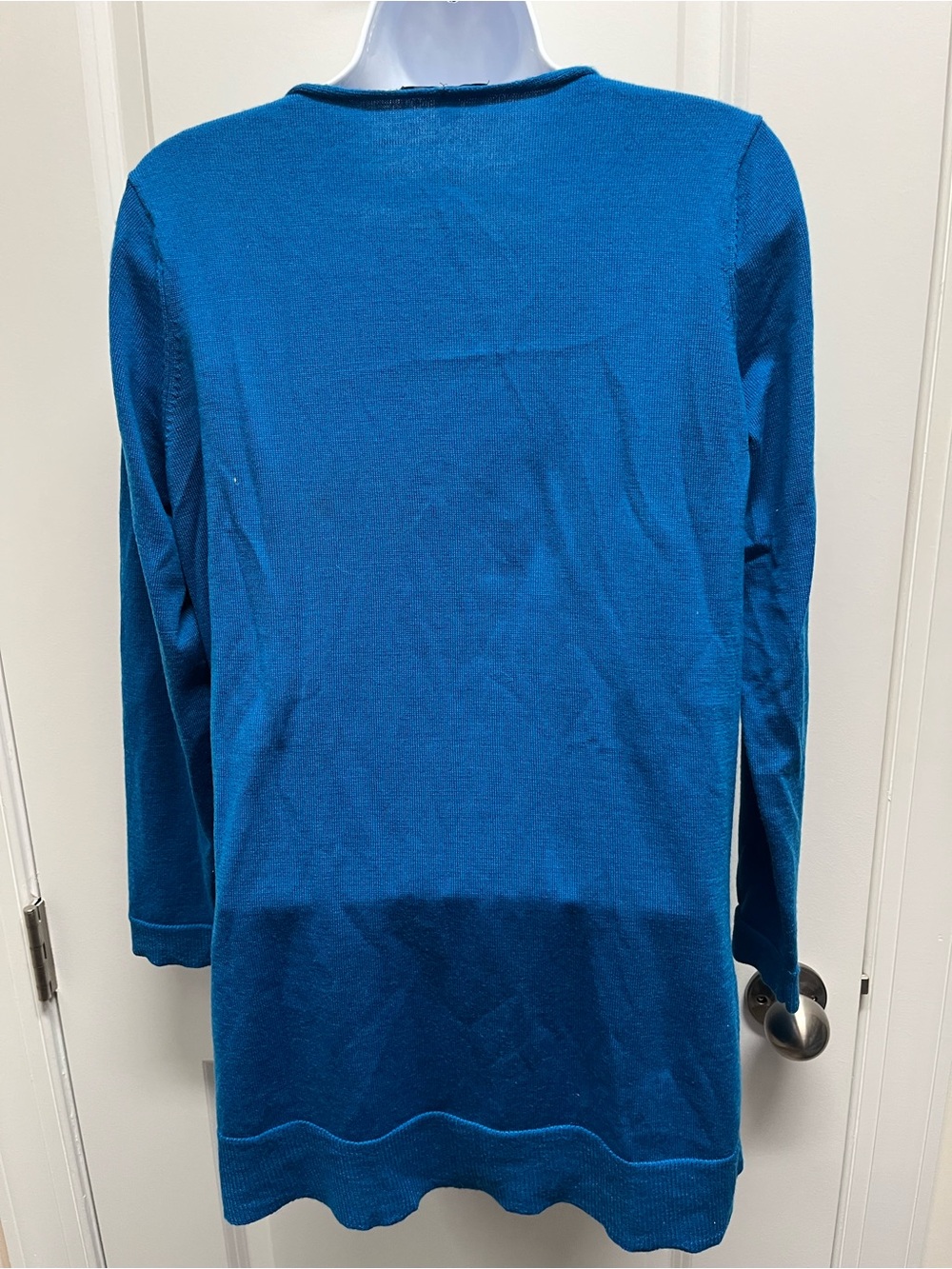 EILEEN FISHER Blue 100% Merino Wool V-Neck Tunic Sweater Italian Yarn Size S - Picture 3 of 8
